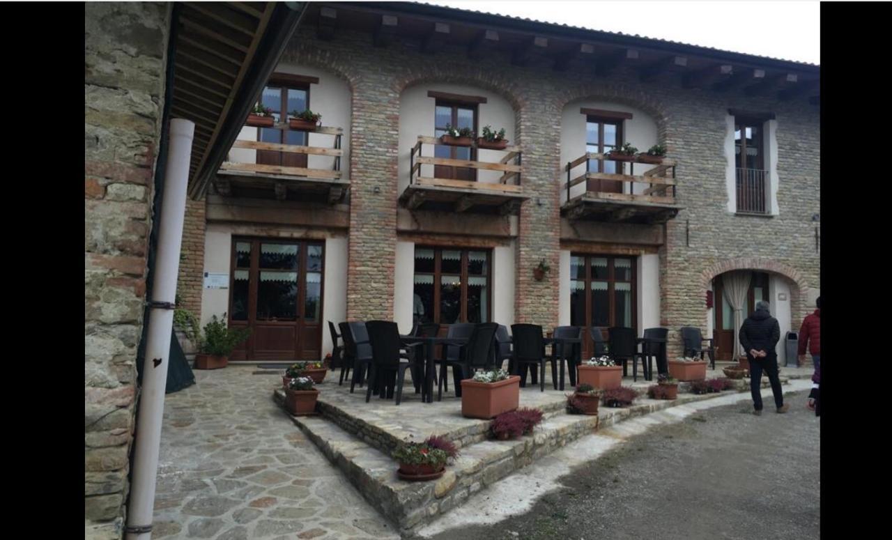 Agriturismo Locanda Dei Cacciatori Dogliani Exterior photo